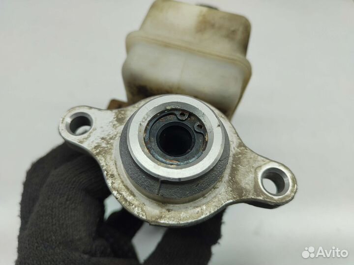 Главный тормозной цилиндр Hyundai Accent X3 98 г.в