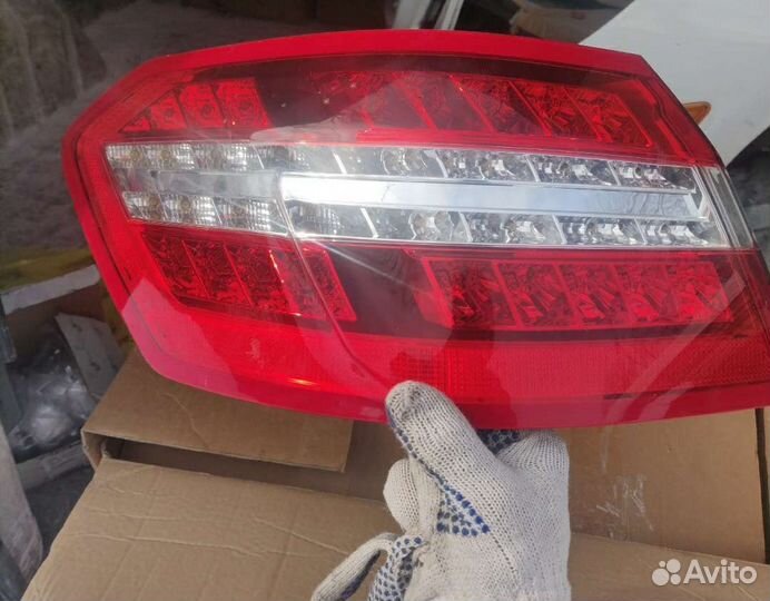 Задний фонарь Мерседес w212