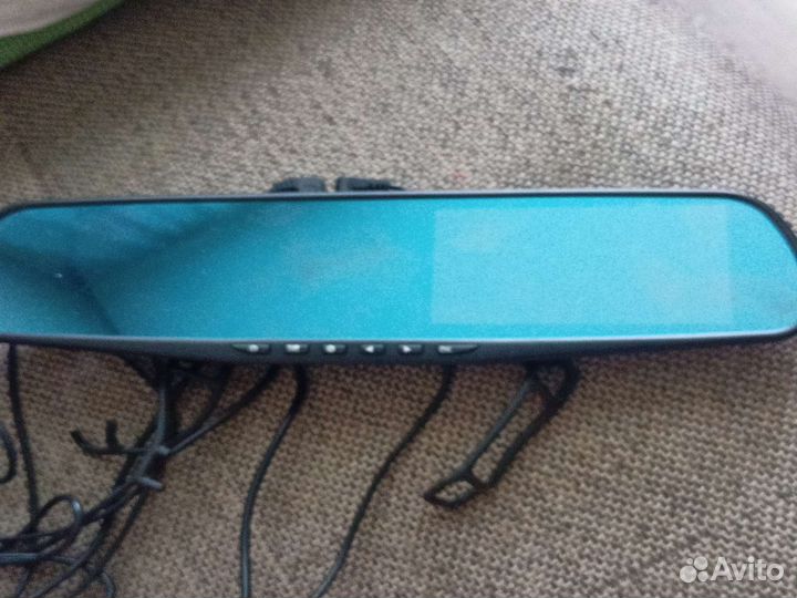 Видеорегистратор с камерой заднего вида