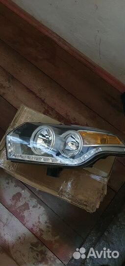 Фара передняя левая на УАЗ патриот