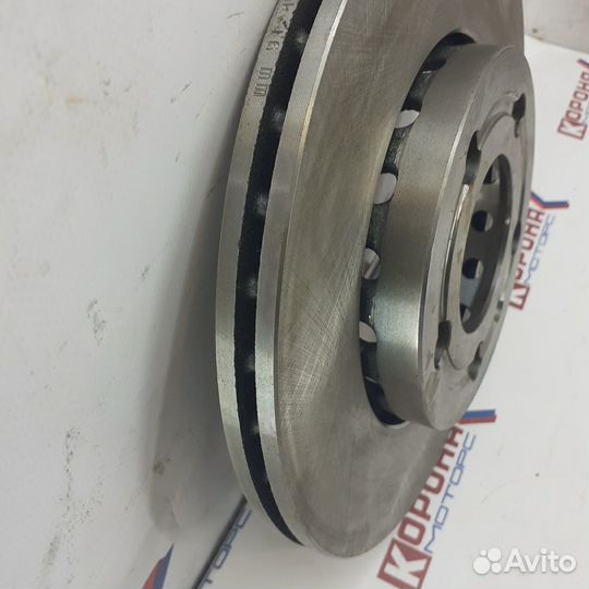 Тормозной диск передний Skoda Fabia