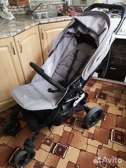Прогулочная коляска
