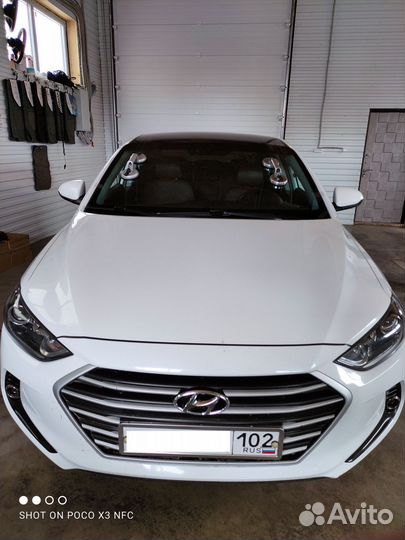 Лобовое стекло Honda Element (2003)