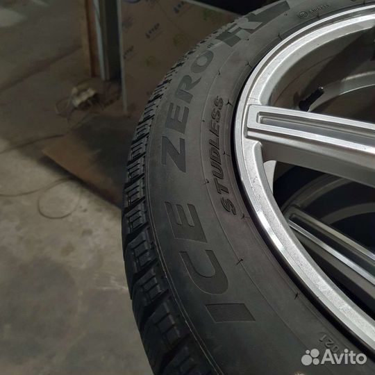 Зимние колёса всборе 235 55 R19