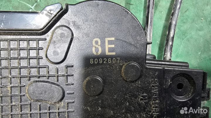 Б/У Б/У Замок двери задней R lexus LX570 lexus