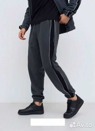 Костюм стильный