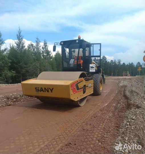 Машинист катка грунтового