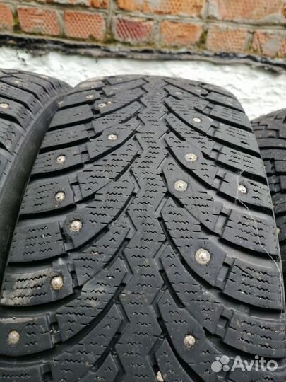 Pirelli Formula Ice 215/65 R16 98