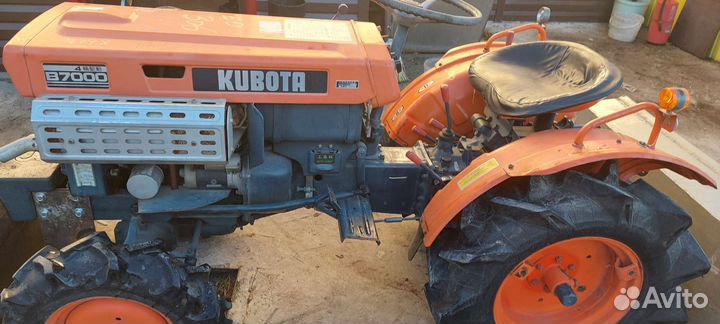 Мини-трактор Kubota B7000, 1995