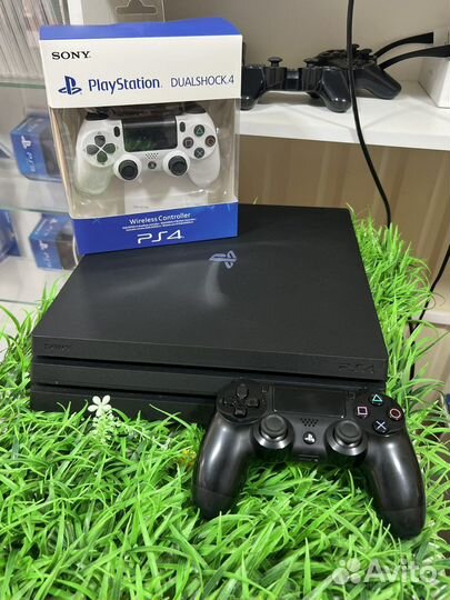 Sony PS4 Pro 1Tb/ 12 хитовых игр