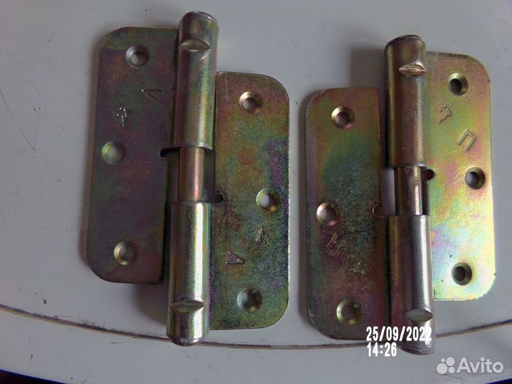 Петли для окон и дверей