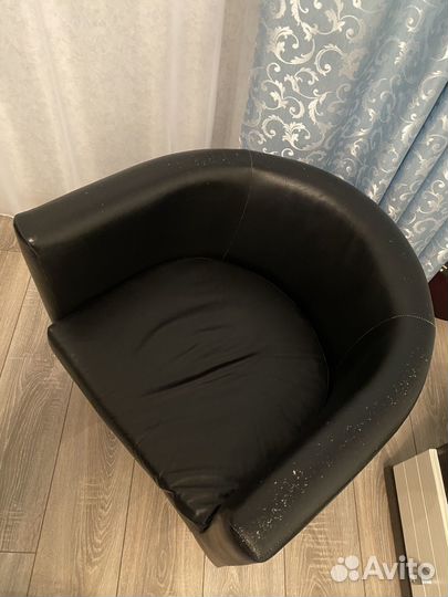 Кожаное кресло IKEA