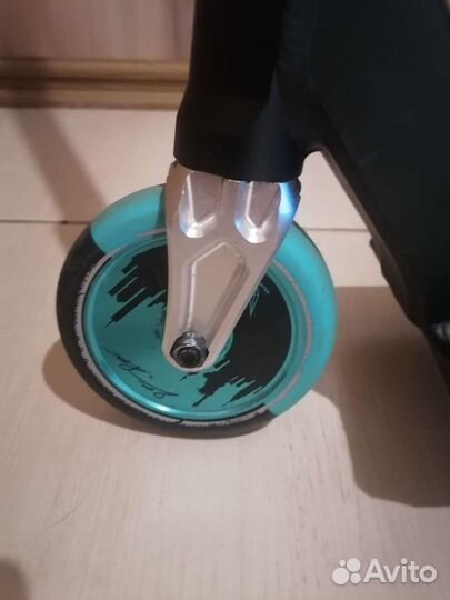 Продам трюковой самокат кастом