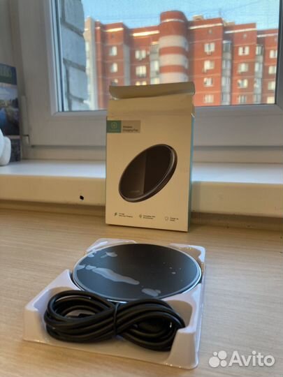 Беспроводная зарядка для телефона