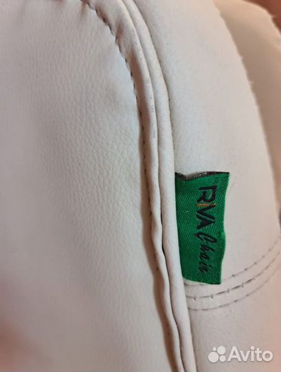 Офисное кожаное кресло