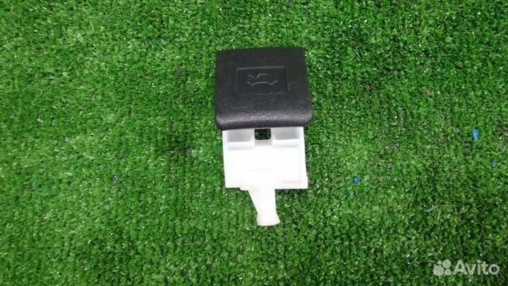 Ручка открывания капота Toyota Voltz ZZE137 2ZZ-GE