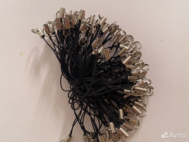 Шнурок для телефона