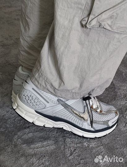 Кроссовки Nike Zoom Vomero 5 'Photon Dust'