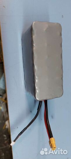 Аккумулятор для прикормочного кораблика