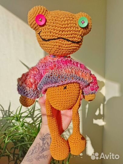 Вязаная улыбчивая лягушка, ручная работа