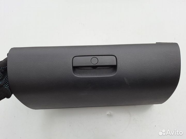 Крышка бардачка Skoda Octavia A4 Tour