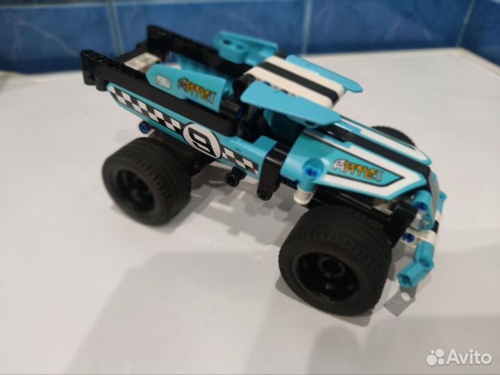 Lego Technic 42059 Трюковый грузовик