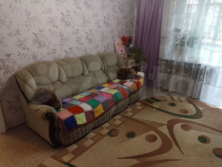 2-к. квартира, 60 м², 1/10 эт.