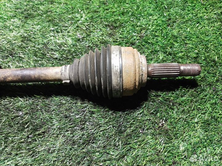 Полуось передняя правая Renault Logan 1