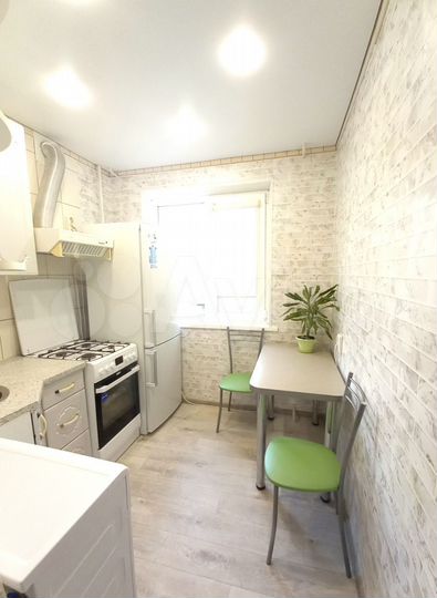 2-к. квартира, 48 м², 3/5 эт.