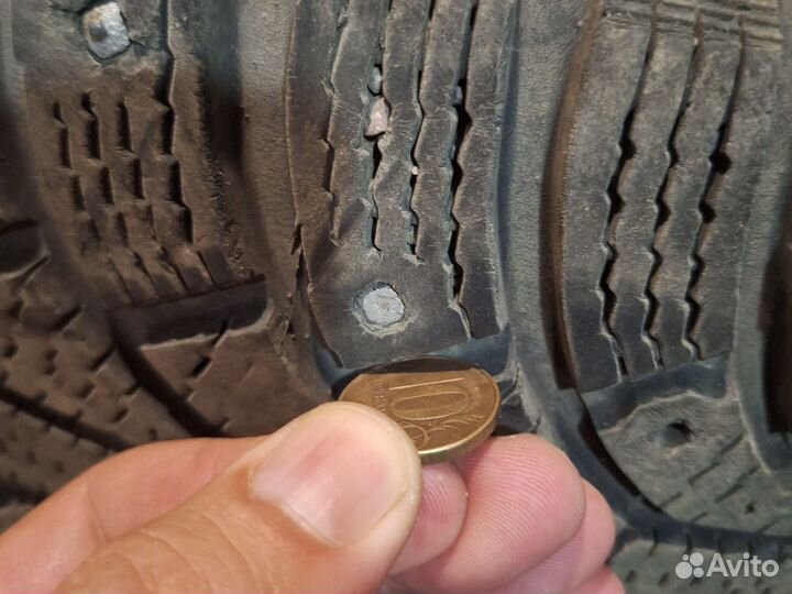 Nokian Tyres Hakkapeliitta 5 215/60 R16