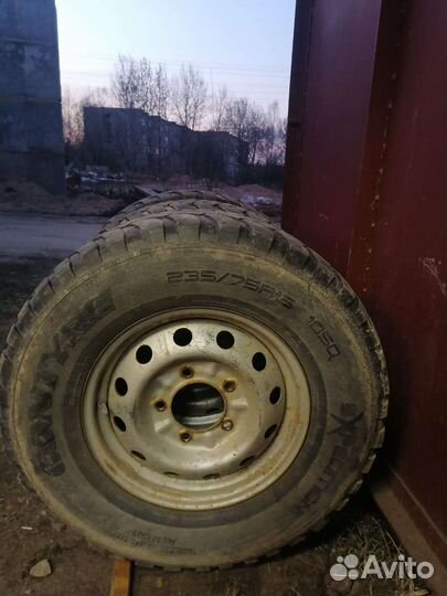 Contyre Expedition 235/75 R15