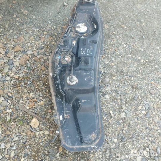 Топливный бак Mitsubishi pajero