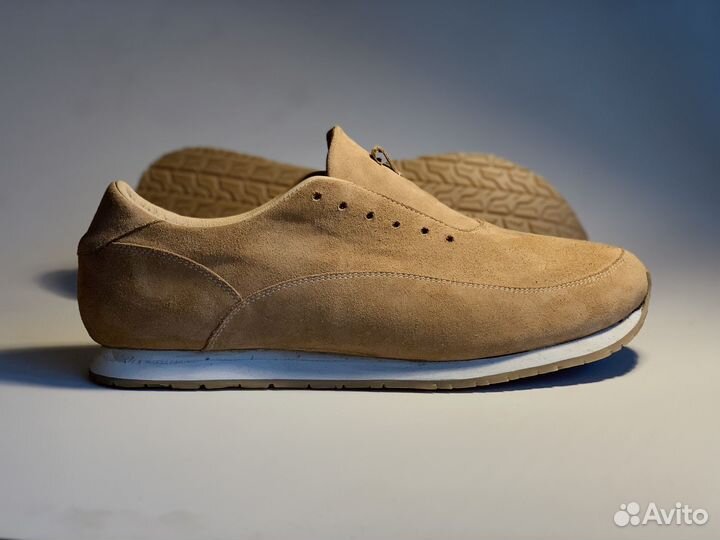 Пошив кроссовок на заказ