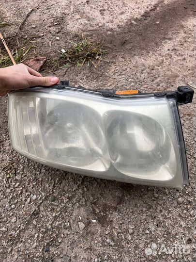 Фары Nissan Cedric/Gloria