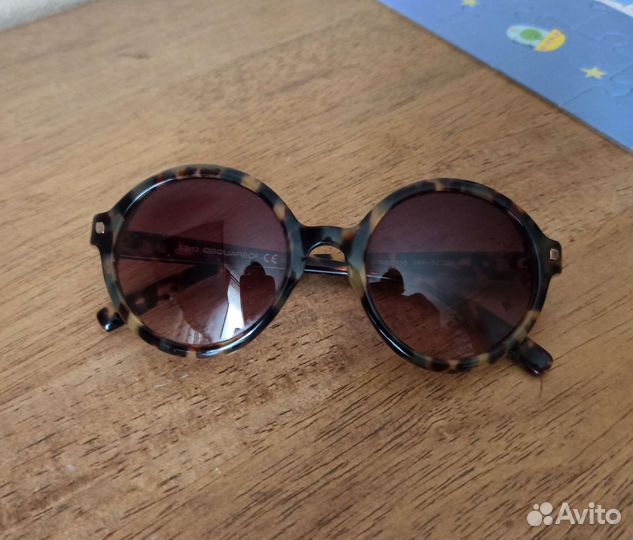 Солнцезащитные очки dsquared Италия