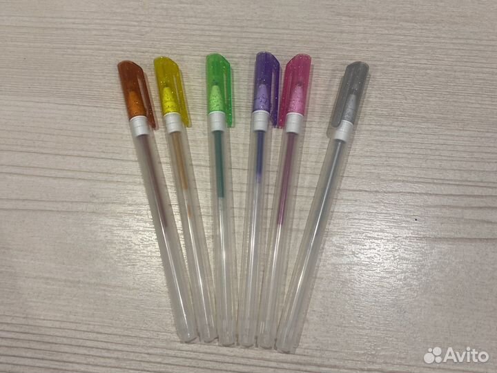 Цветные блестящие ручки