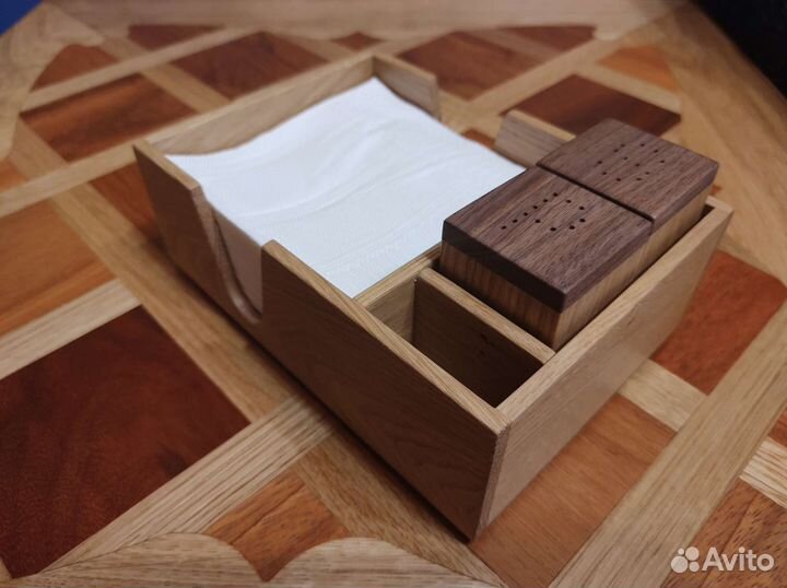 Салфетница из дуба Hand Made