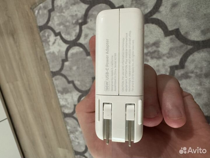 Apple USB-C 96w power adapter