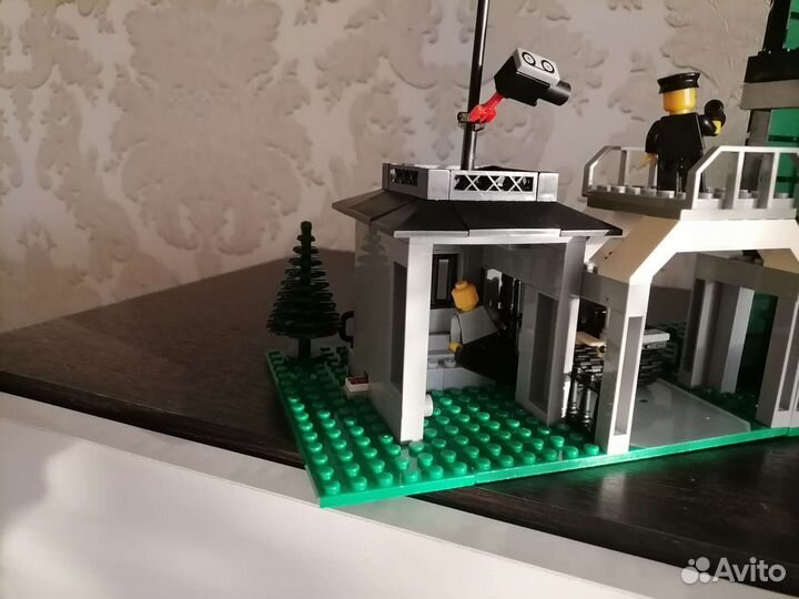 Полицейский участок конструктор Brick