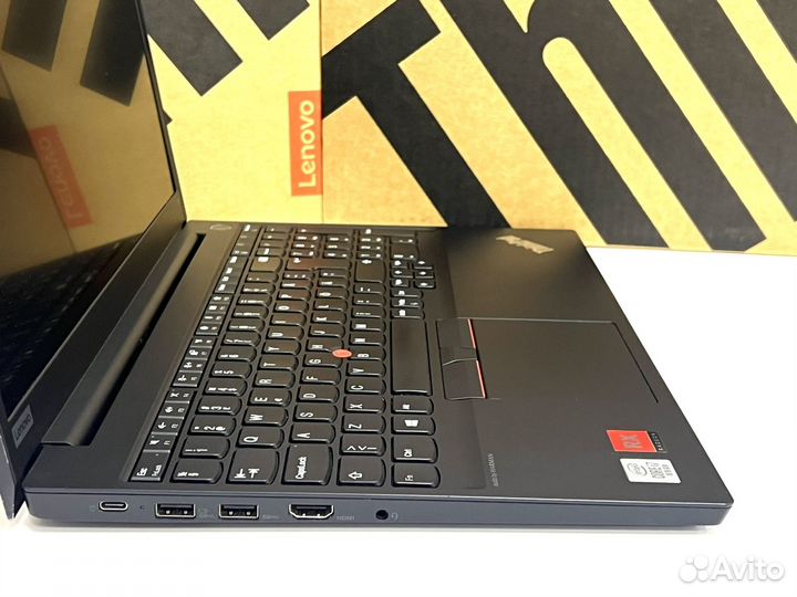 ThinkPad E15 i7-10610U Radeon RX 560 16GB 512GB