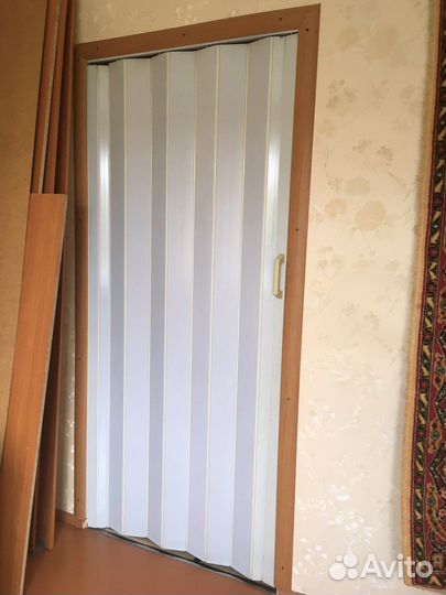 Дверь гармошка