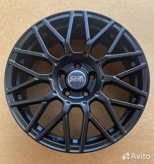 Диски литые R17 X-131 BKM сверловка 5*108 новые