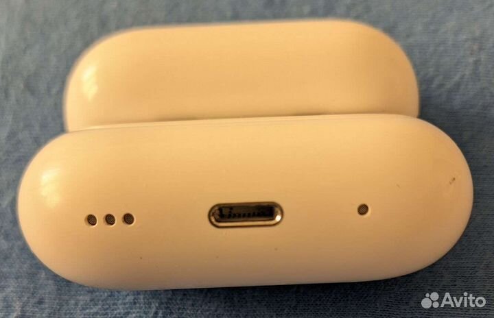 Зарядный кейс для наушников apple