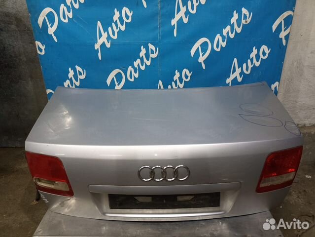 Ауди А8 Д3 крышка багажника с дефектом