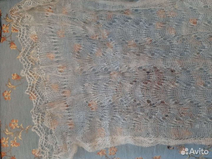 Палантин белый