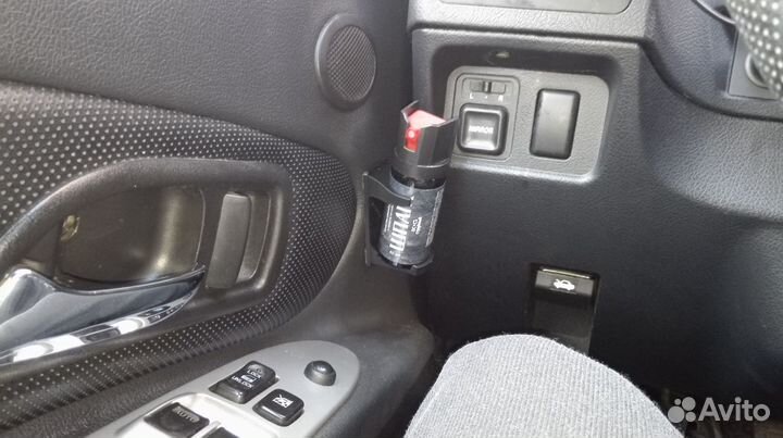 Держатель газового баллончика (35мм) в автомобиль