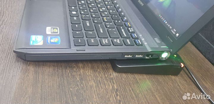 Ноутбук Sony Vaio vpcs11M9R