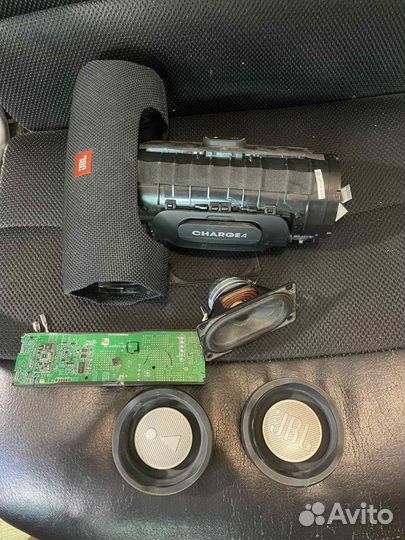 Портативная колонка jbl charge 4