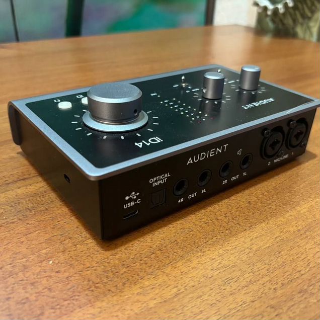 Audient id14 мк2
