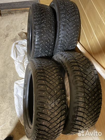 Goodyear UltraGrip Arctic 2 225/60 R18